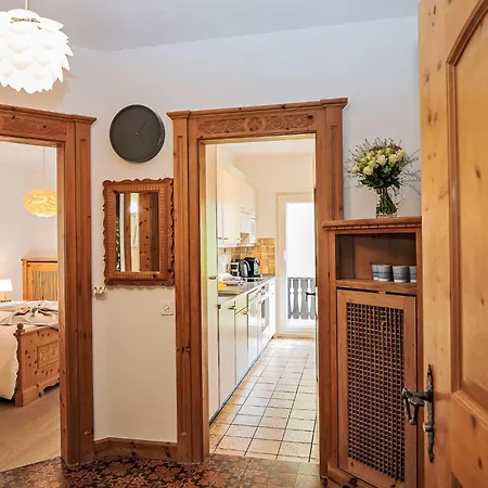 Apartment Chesa Minchueletta By Interhome